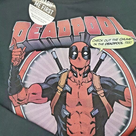 Jerzees x Hot Topic 'Check Out Chump In Deadpool Tee'-Men Med-Graphic Sweatshirt - Picture 1 of 5